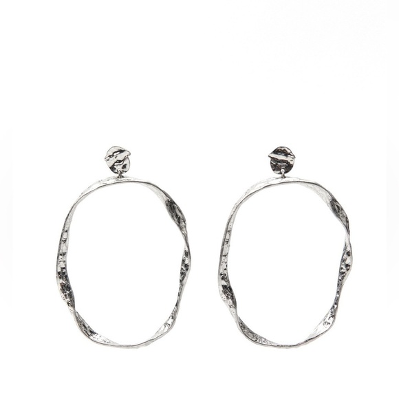 ZARA IRREGULAR HOOP EARRINGS LIMITED EDITION NWT ✨✨✨✨ Celeb style - Picture 4 of 7